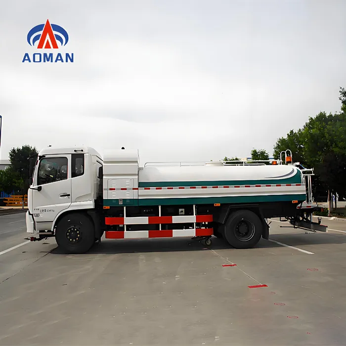 Spray Water Tanker Truck